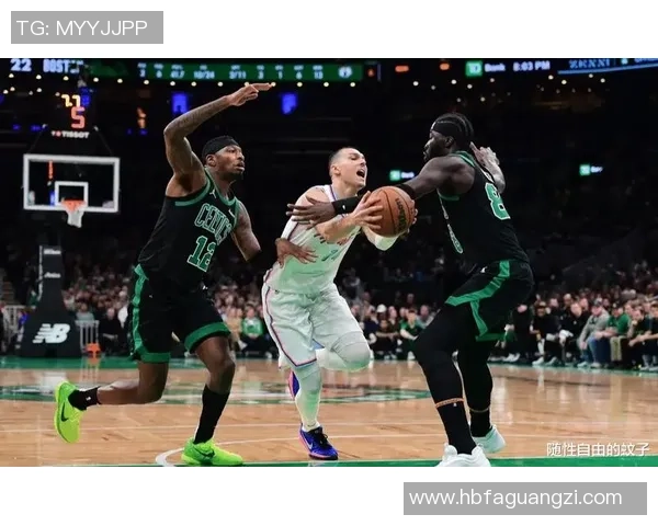 波士顿凯尔特人对阵强敌展开激烈较量 力争突破晋级新高峰 波士顿凯尔特人对阵强敌展开激烈较量 力争突破晋级新高峰